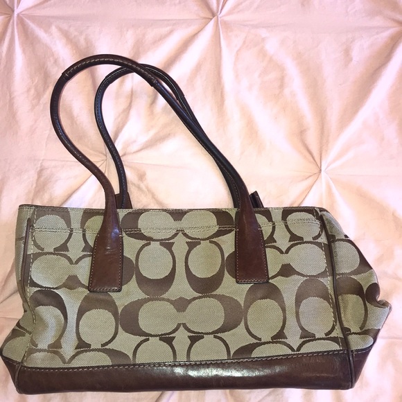 Coach Bow Purse - Picture 2 of 6